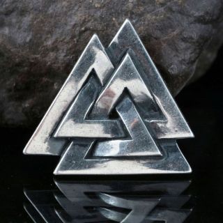 Валькнут эскиз