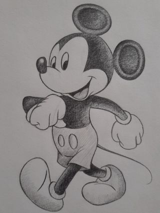 Рисунок мики маус