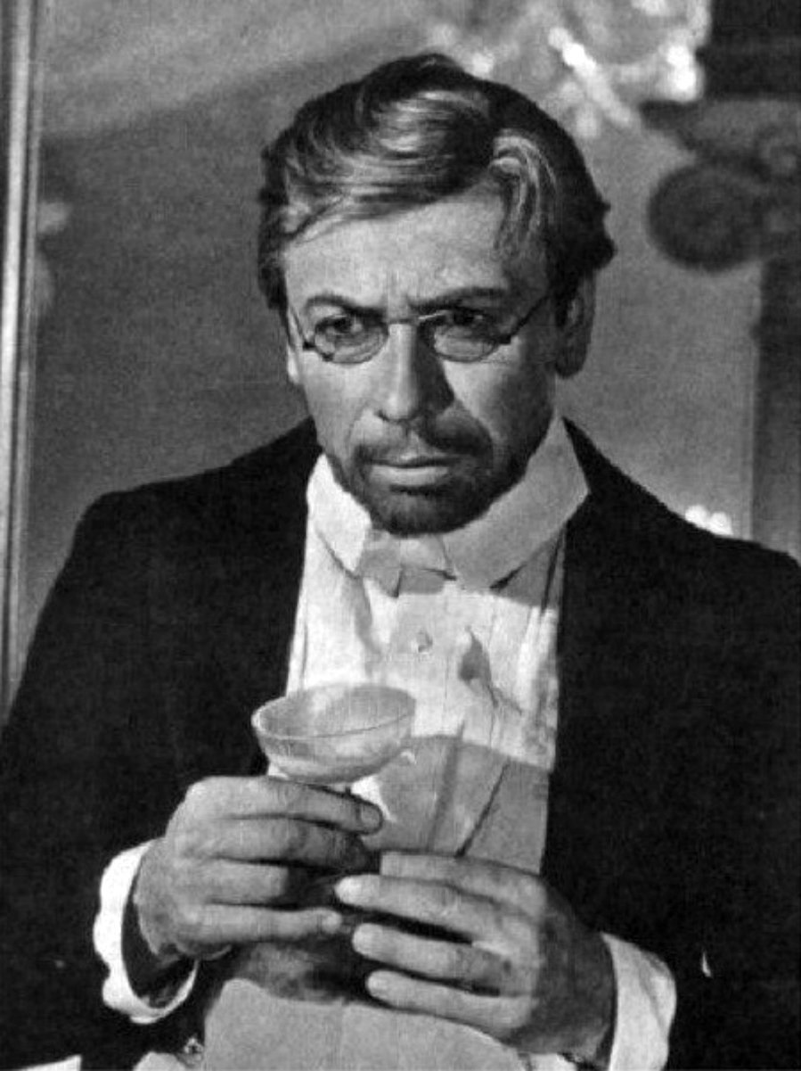 молодой доктор старцев. чехов ионыч старцев. ионыч фильм 1966. дмитрий ионывич старцин. доктор ионыч.