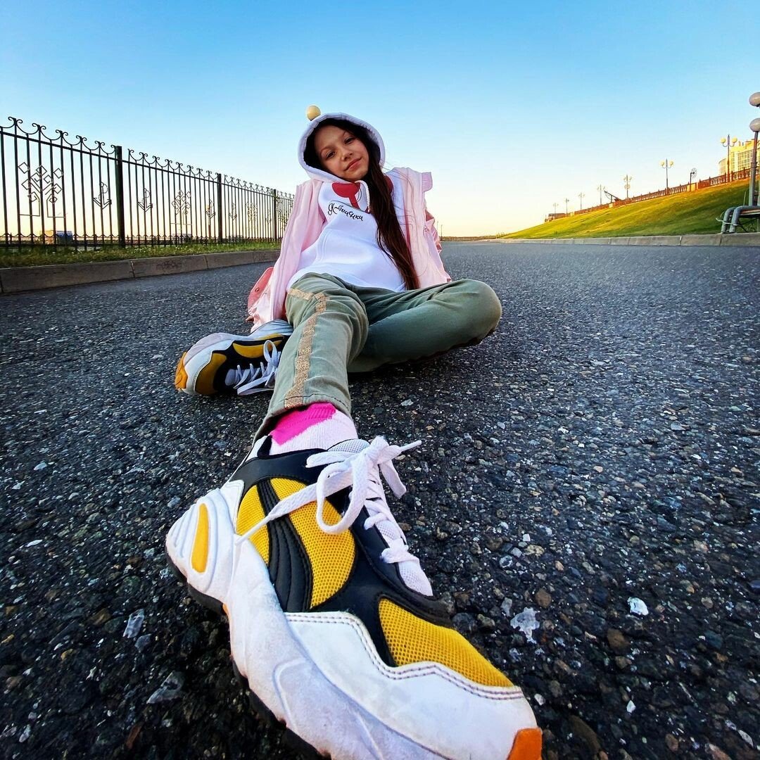 Девушка иллюстрация