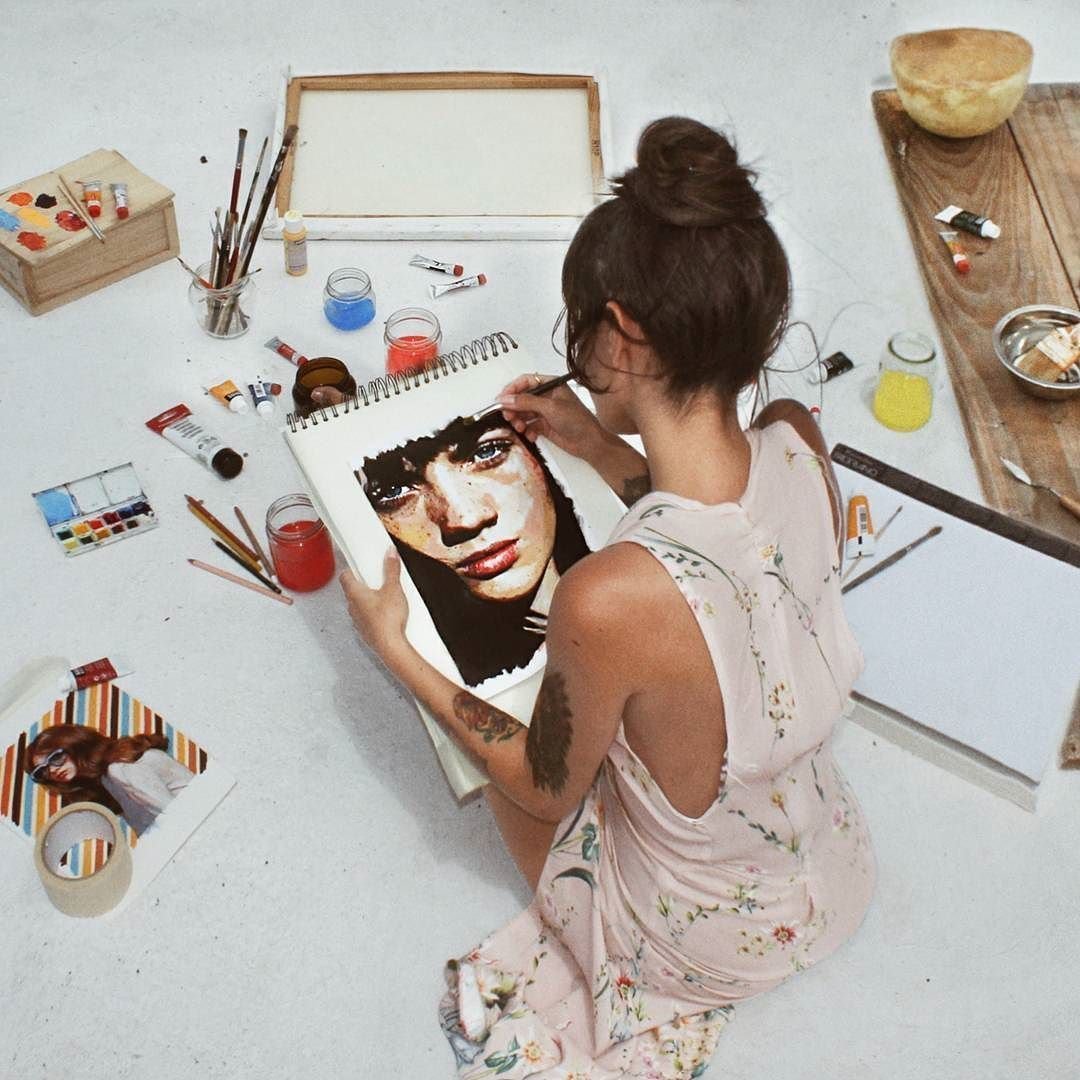 Идеальная нарисованная девушка