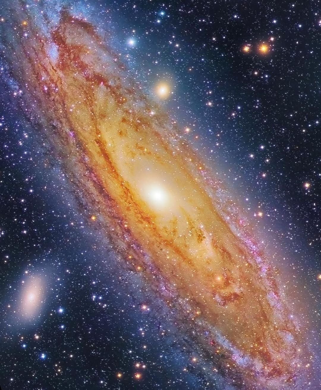 Что такое андромеда. Туманность Андромеды Галактика. Галактика Андромеды ХАБЛ. Туманность Андромеды m31. Туманность Андромеды астрономия.