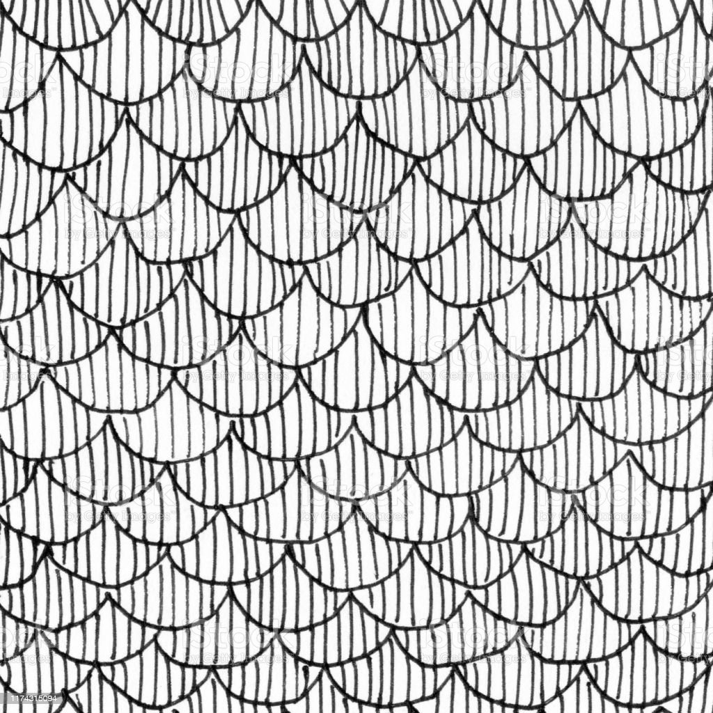 На Озоне белые обои с рисунком рыбьей чешуи