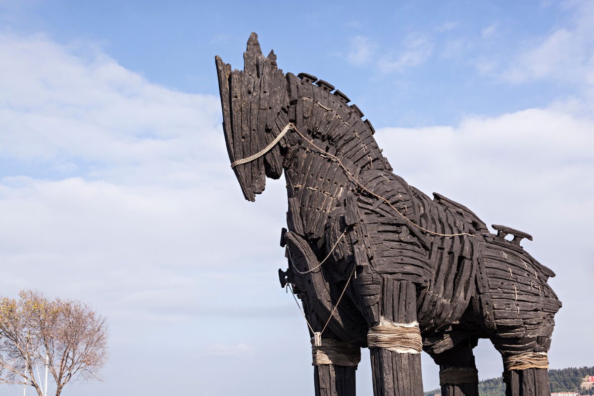 Троянский конь Троя