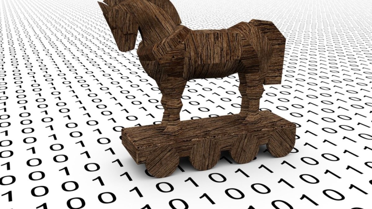 Троянский конь из пластилина