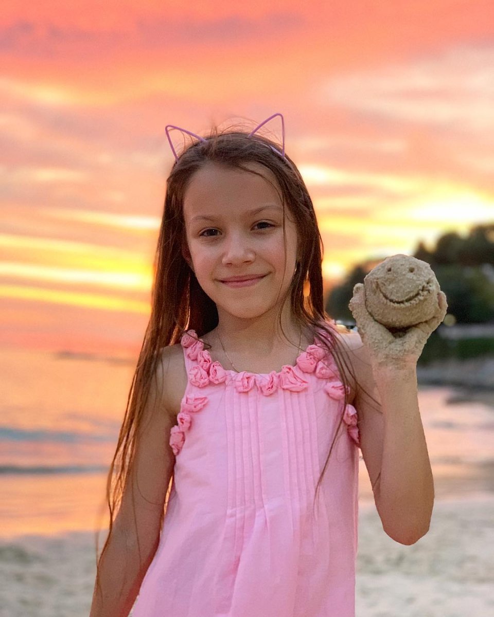 Амелия сестра Вики шоу