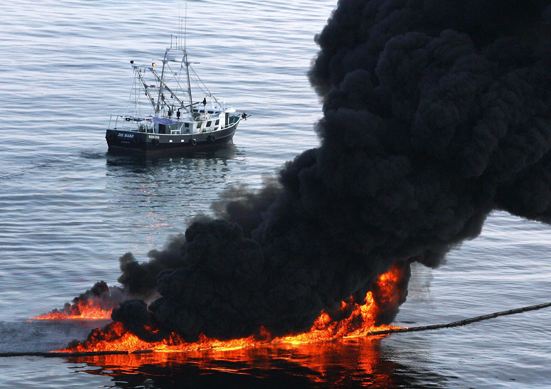 Утечка сил. Экологическая катастрофа в море разлив нефти. Разлитие нефти в мексиканском заливе. Экологическая катастрофа в мексиканском заливе. Экологическая катастрофа 2010 года в мексиканском заливе.