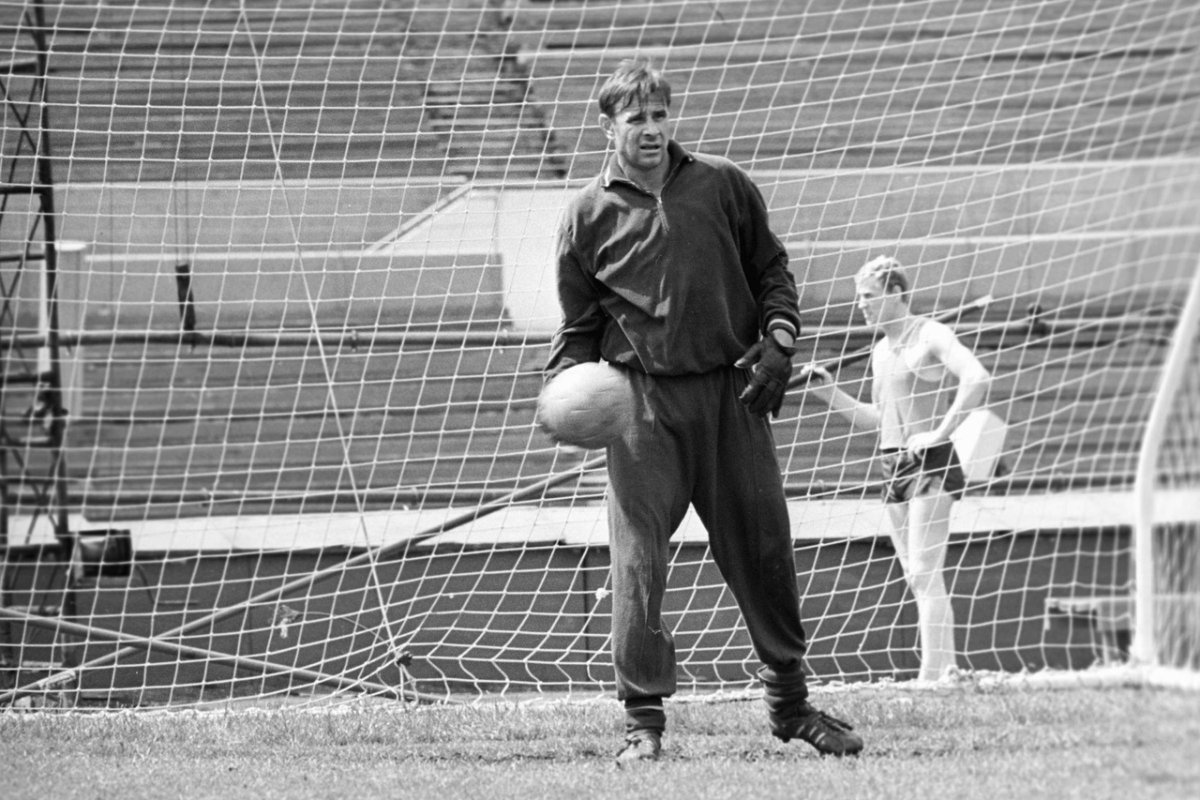 Лев Яшин вратарь Динамо Москва