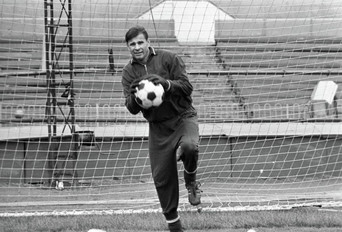 Лев Яшин футболист